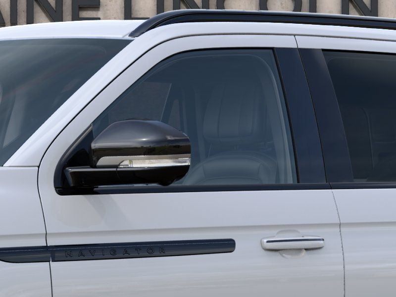 2027 Lincoln Navigator Reserve InTransit