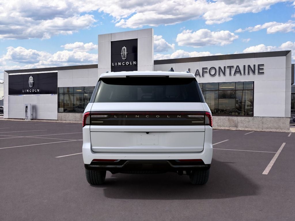 2027 Lincoln Navigator Reserve InTransit