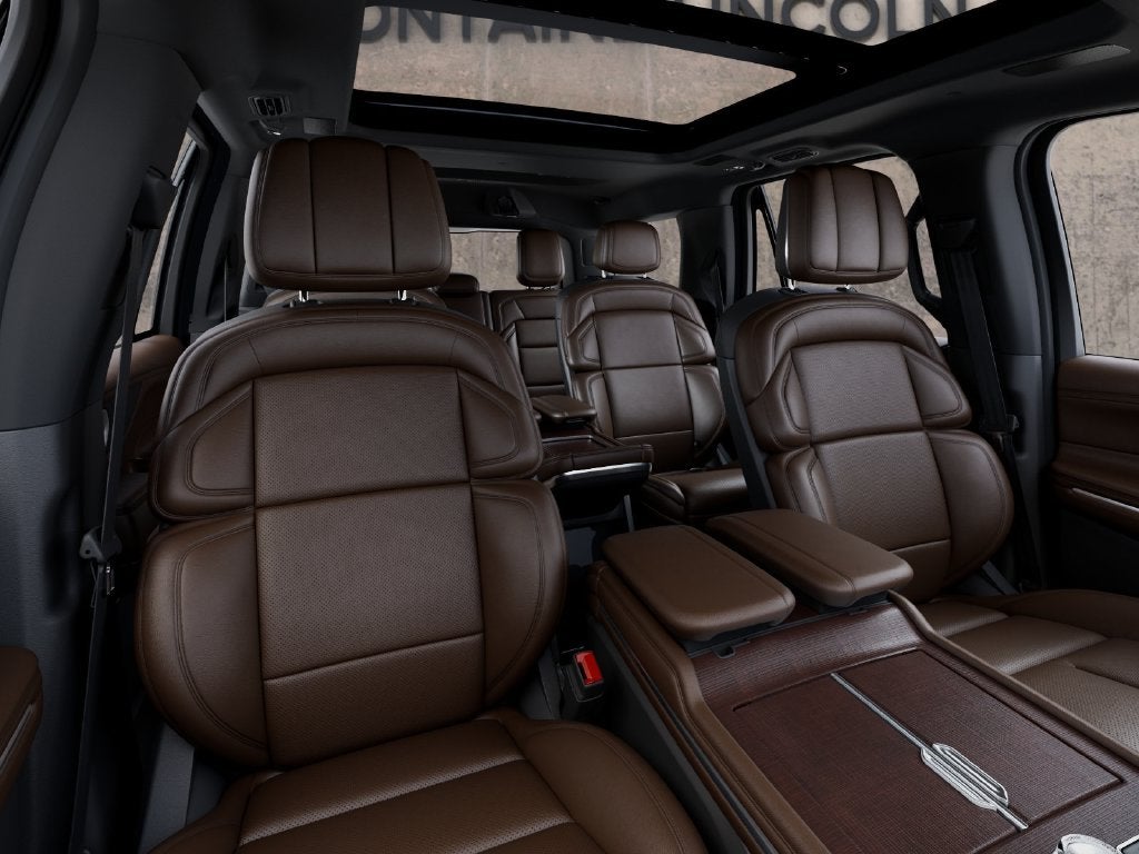 2027 Lincoln Navigator Reserve