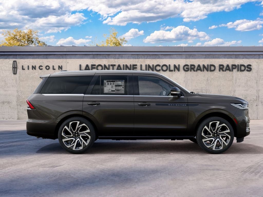 2027 Lincoln Navigator Black Label InTransit