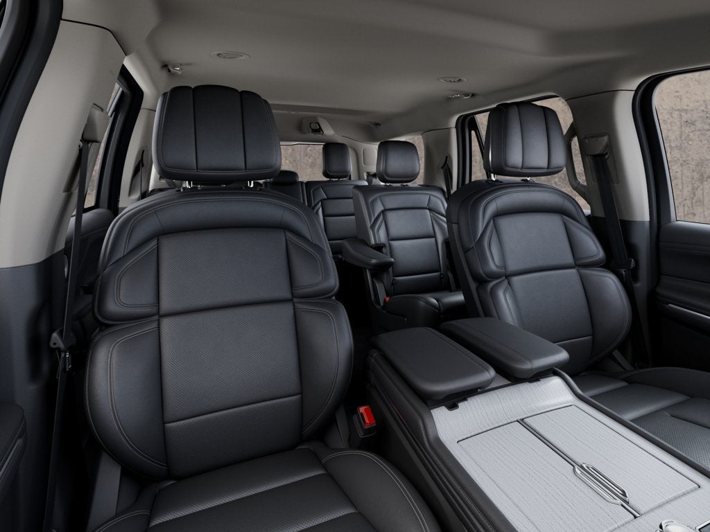 2027 Lincoln Navigator Premiere InTransit