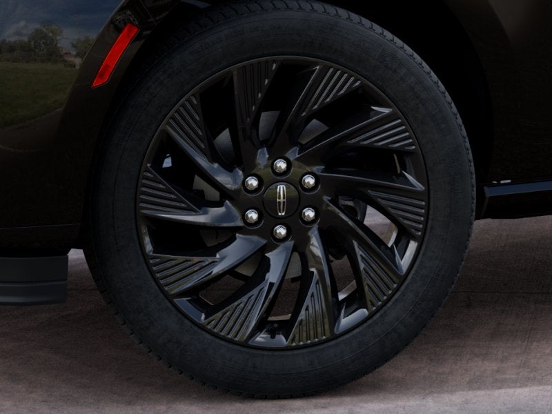 2027 Lincoln Navigator L Reserve InTransit