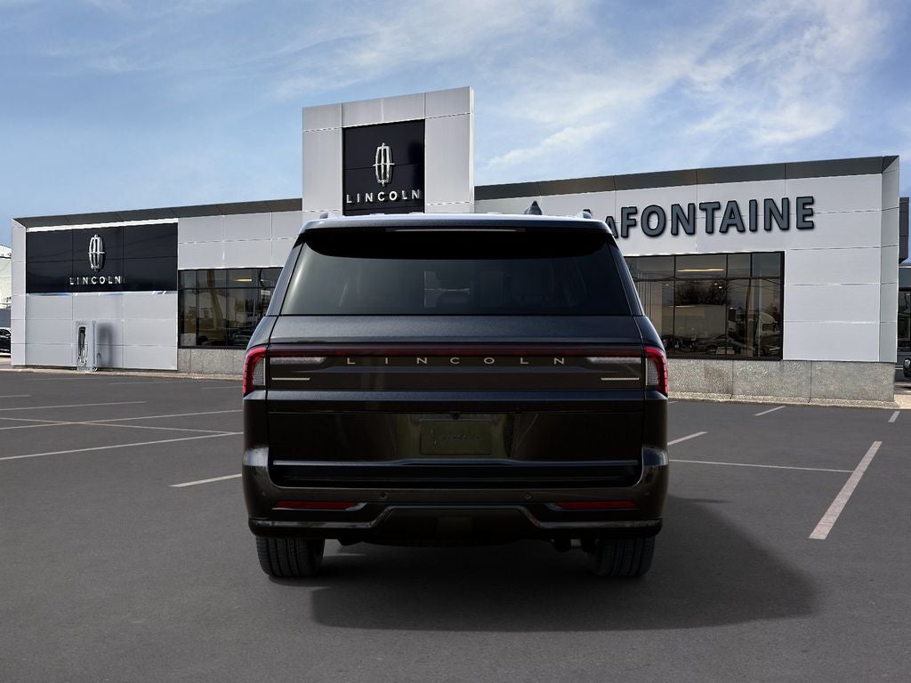 2027 Lincoln Navigator L Reserve