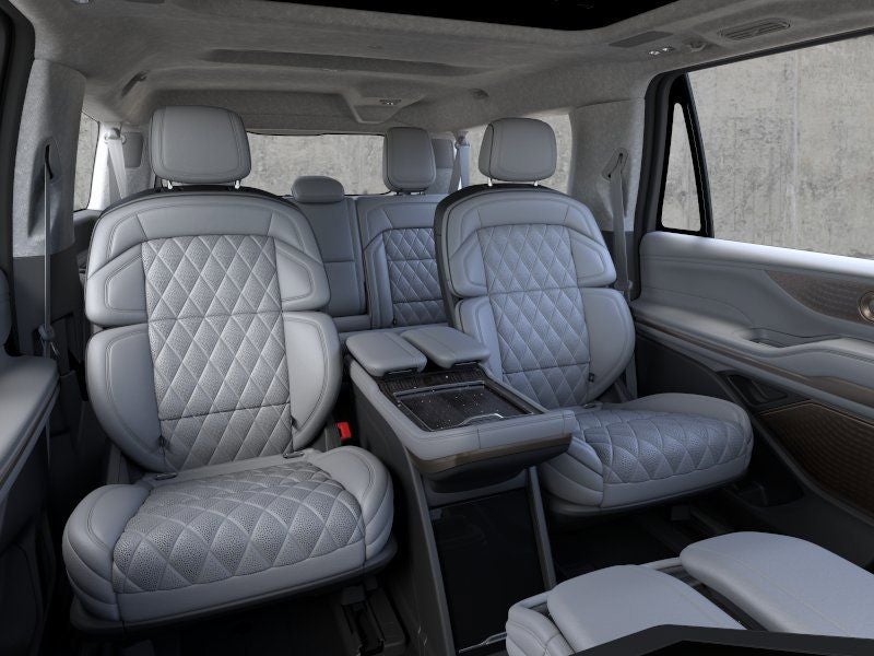 2026 Lincoln Navigator L Black Label InTransit