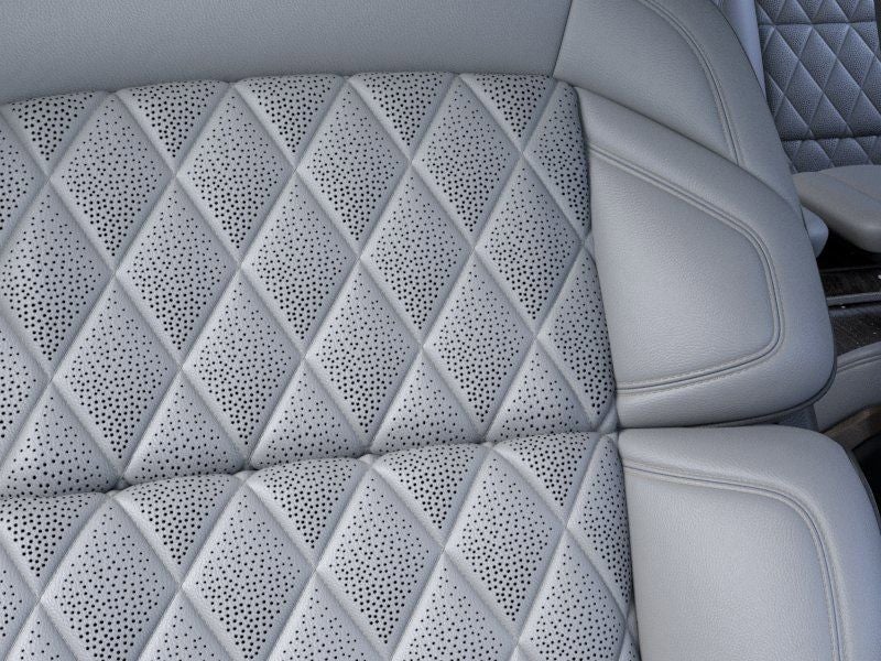 2026 Lincoln Navigator L Black Label InTransit