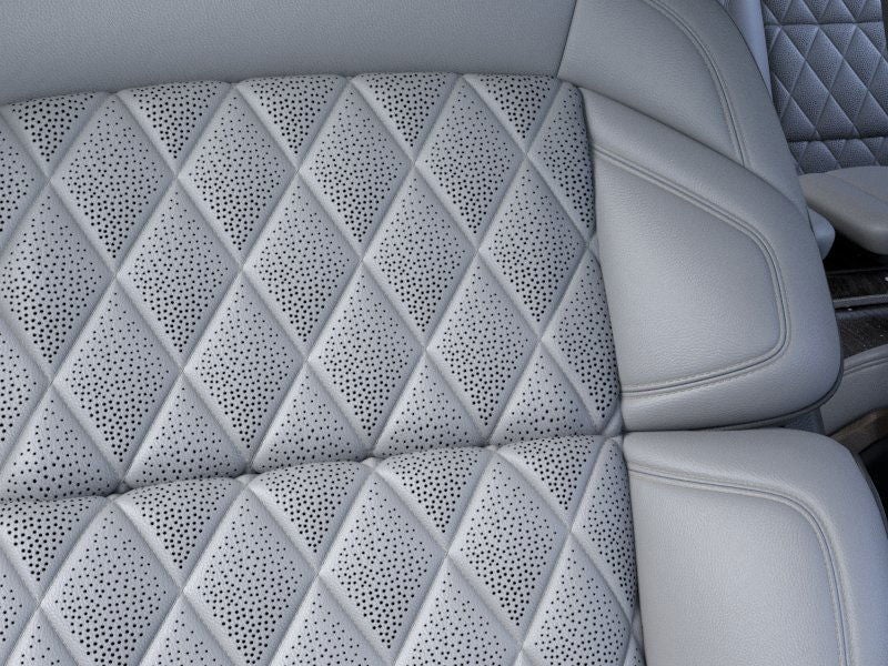 2026 Lincoln Navigator L Black Label InTransit