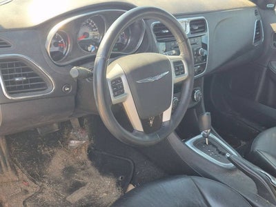 2013 Chrysler 200 Limited
