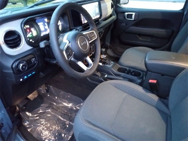 2025 Jeep Wrangler Sahara 4xe