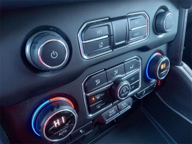 2021 Chevrolet Suburban RST