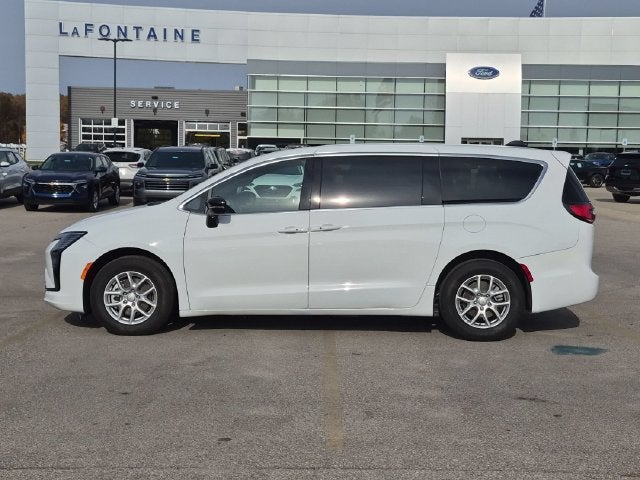 2027 Chrysler Pacifica
