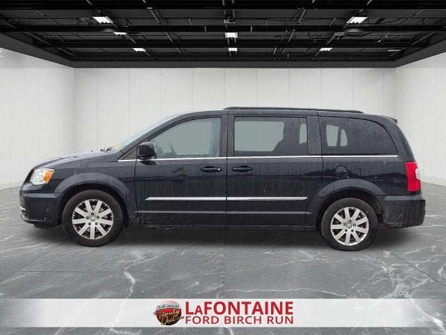 2016 Chrysler Town &amp; Country Touring