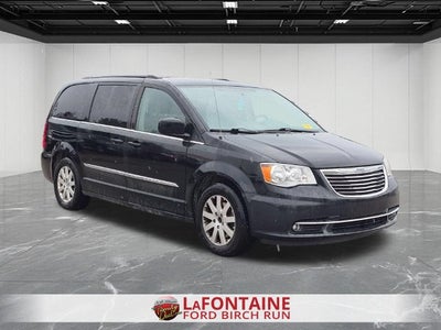 2016 Chrysler Town & Country Touring