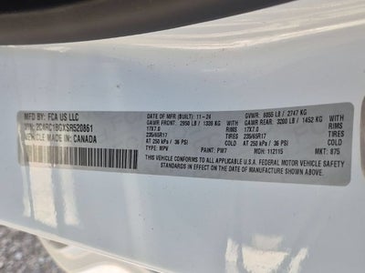 2025 Chrysler Pacifica Select