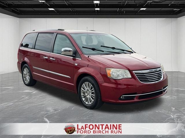 2014 Chrysler Town & Country Touring-L