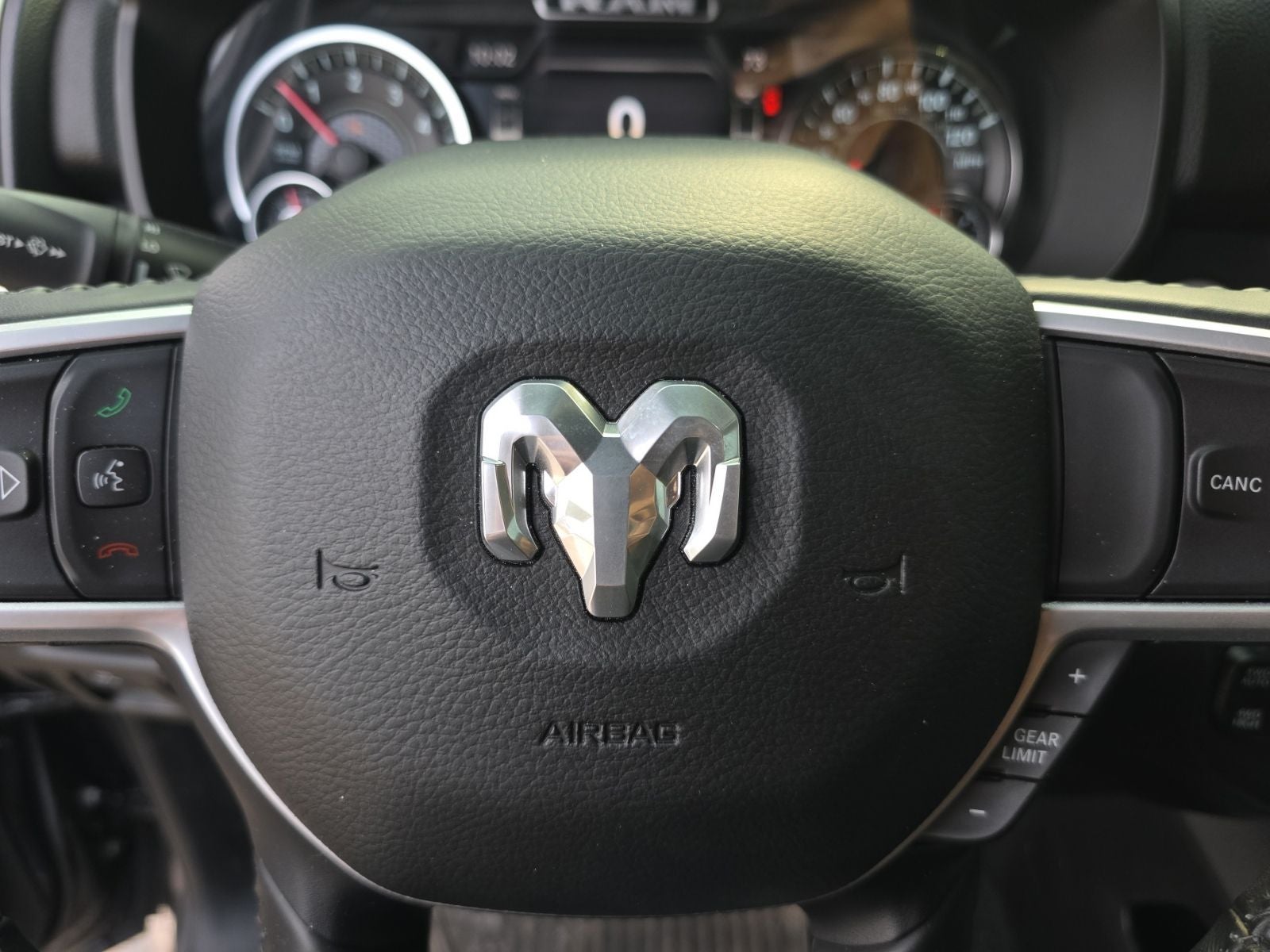 2020 RAM 1500 Big Horn/Lone Star 4X4