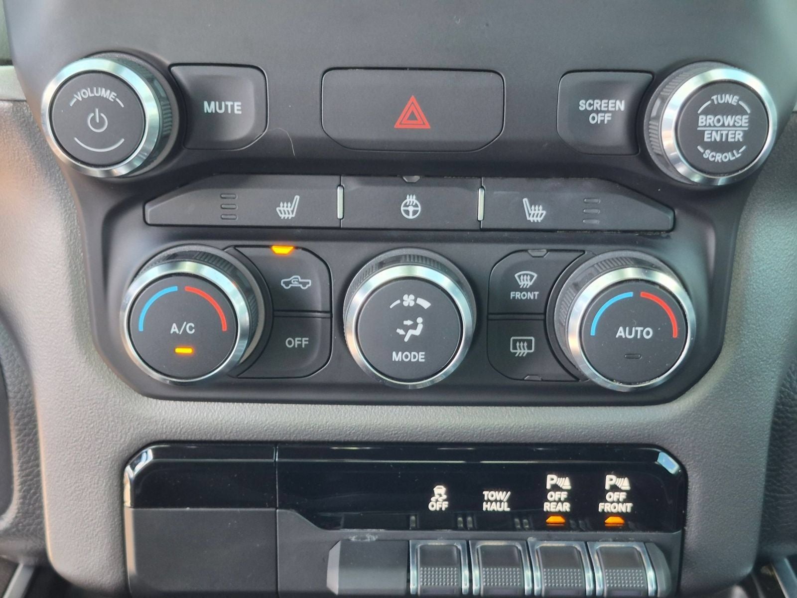 2020 RAM 1500 Big Horn/Lone Star 4X4