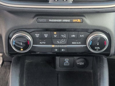 2022 Ford Escape Hybrid SE