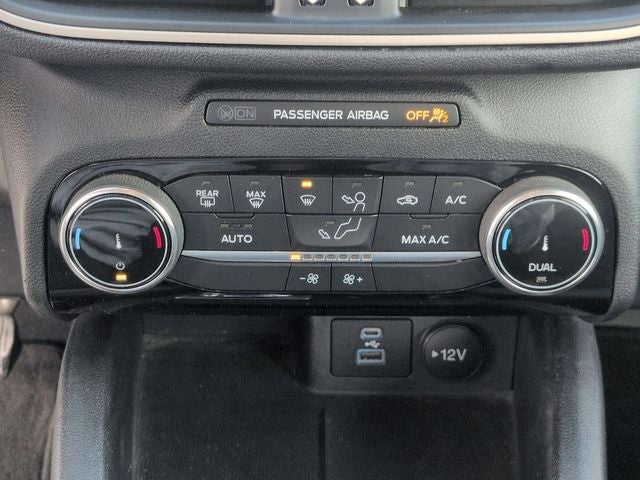 2022 Ford Escape Hybrid SE