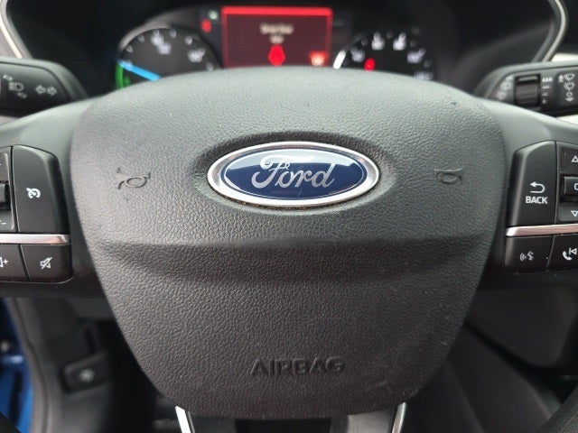 2022 Ford Escape Hybrid SE