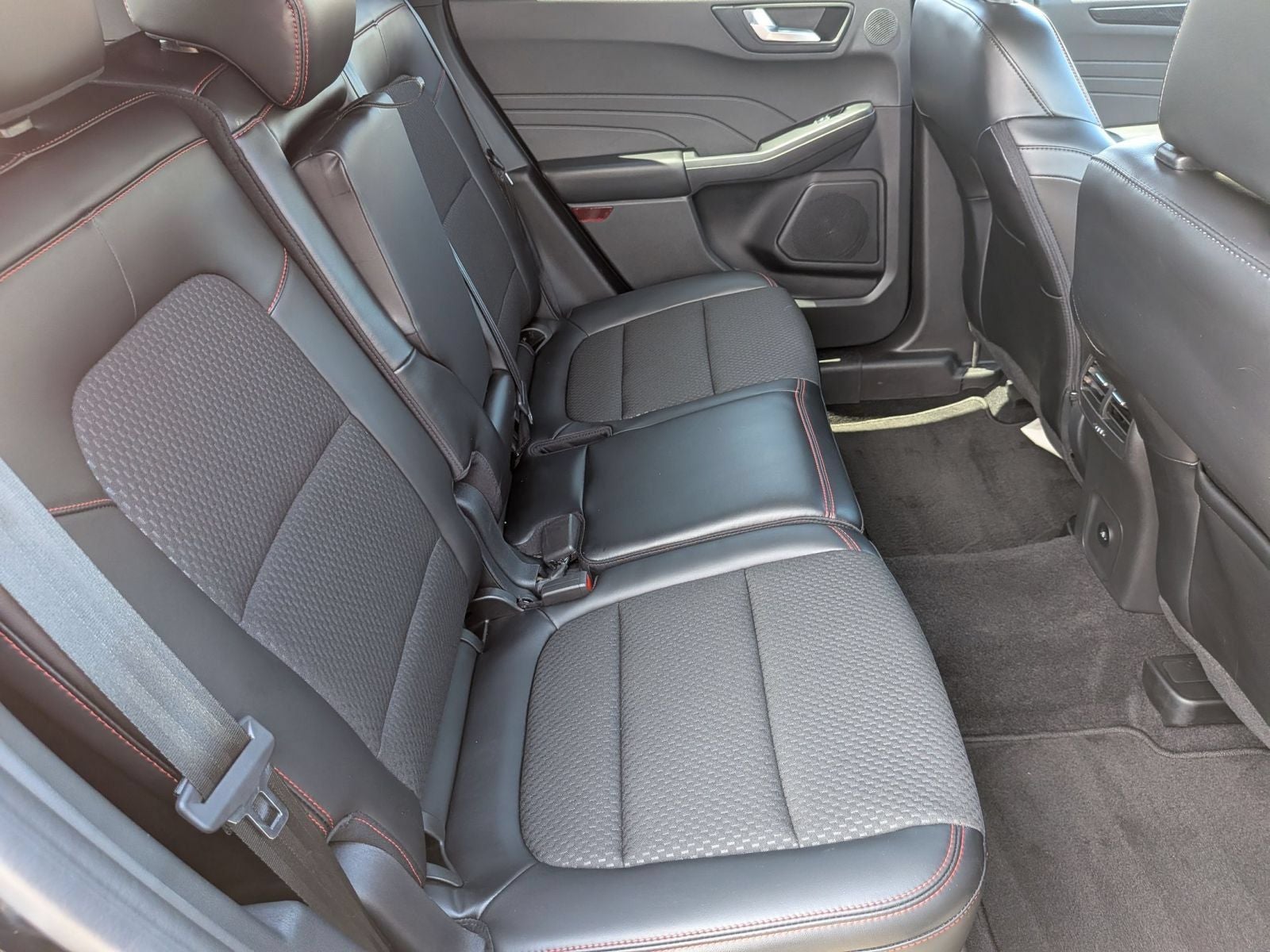 2024 Ford Escape ST-Line Select