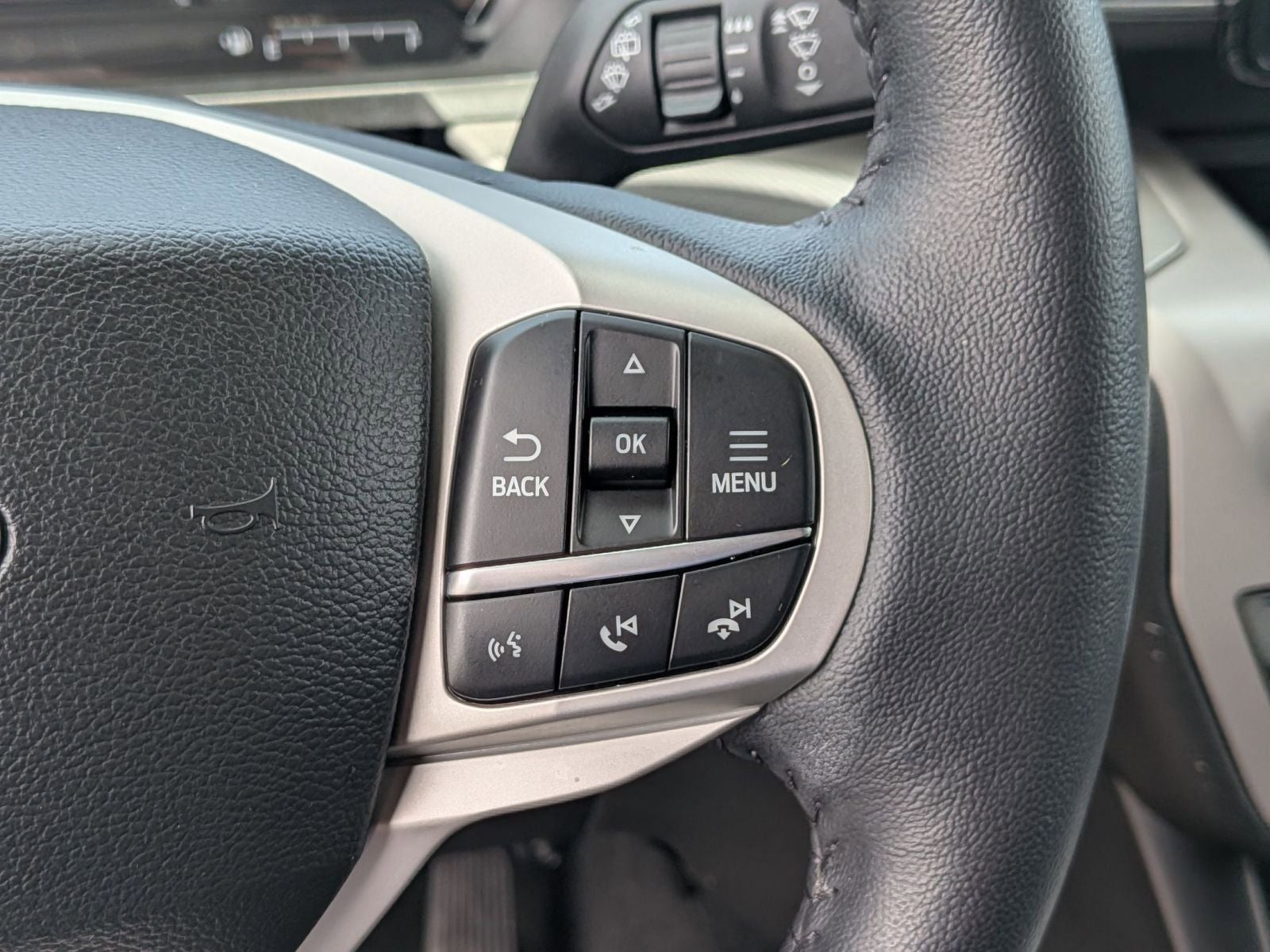 2023 Ford Explorer XLT 4WD