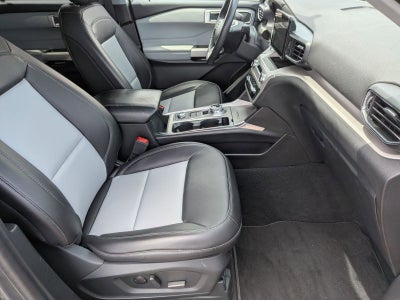 2023 Ford Explorer XLT 4WD