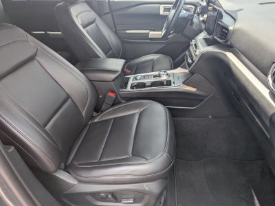 2023 Ford Explorer XLT 4X4