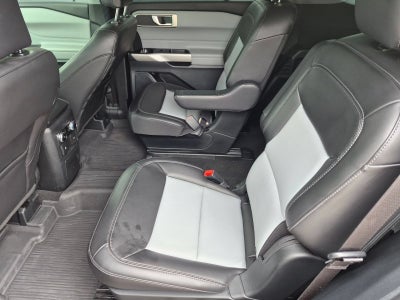 2023 Ford Explorer XLT 4WD