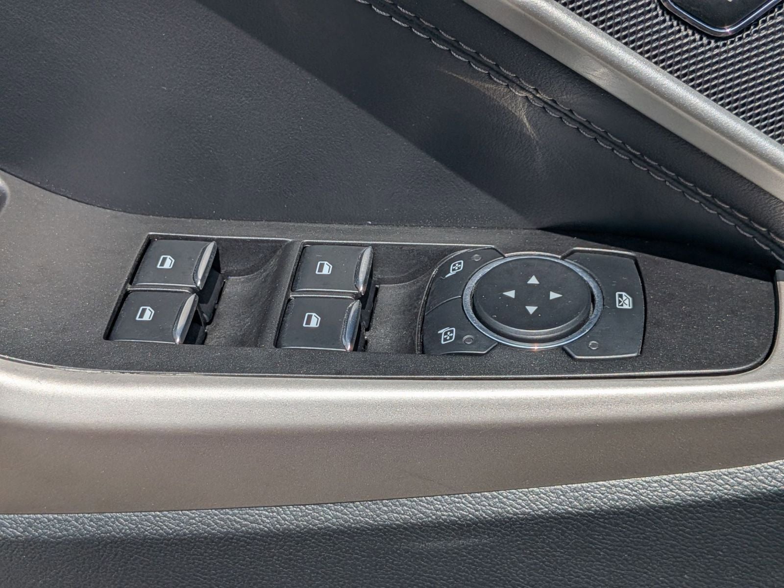2023 Ford Explorer XLT 4WD