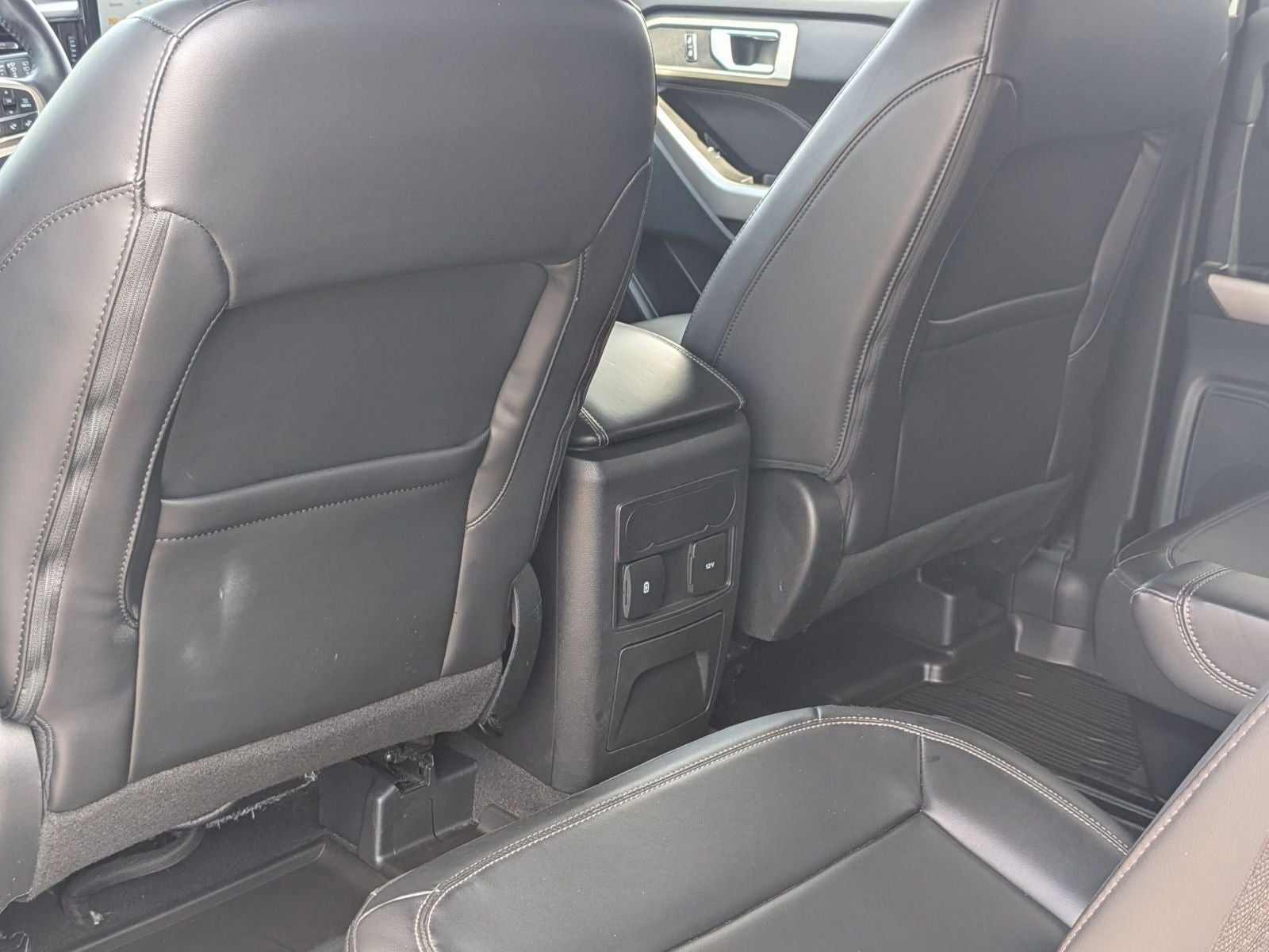 2023 Ford Explorer XLT 4WD