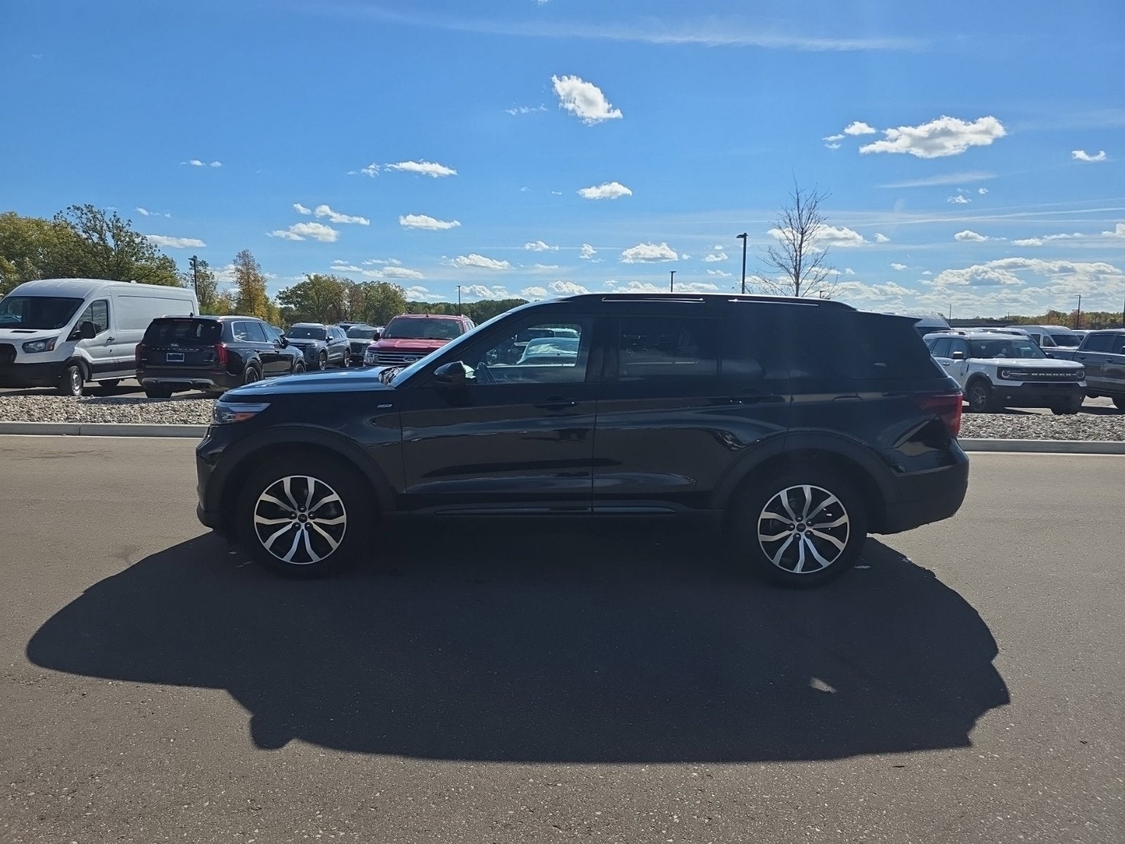 2023 Ford Explorer ST-Line