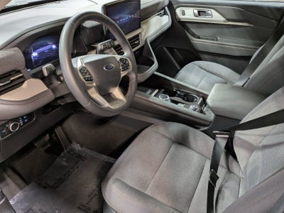 2025 Ford Explorer Active 4WD