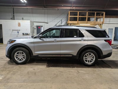 2025 Ford Explorer Active 4WD