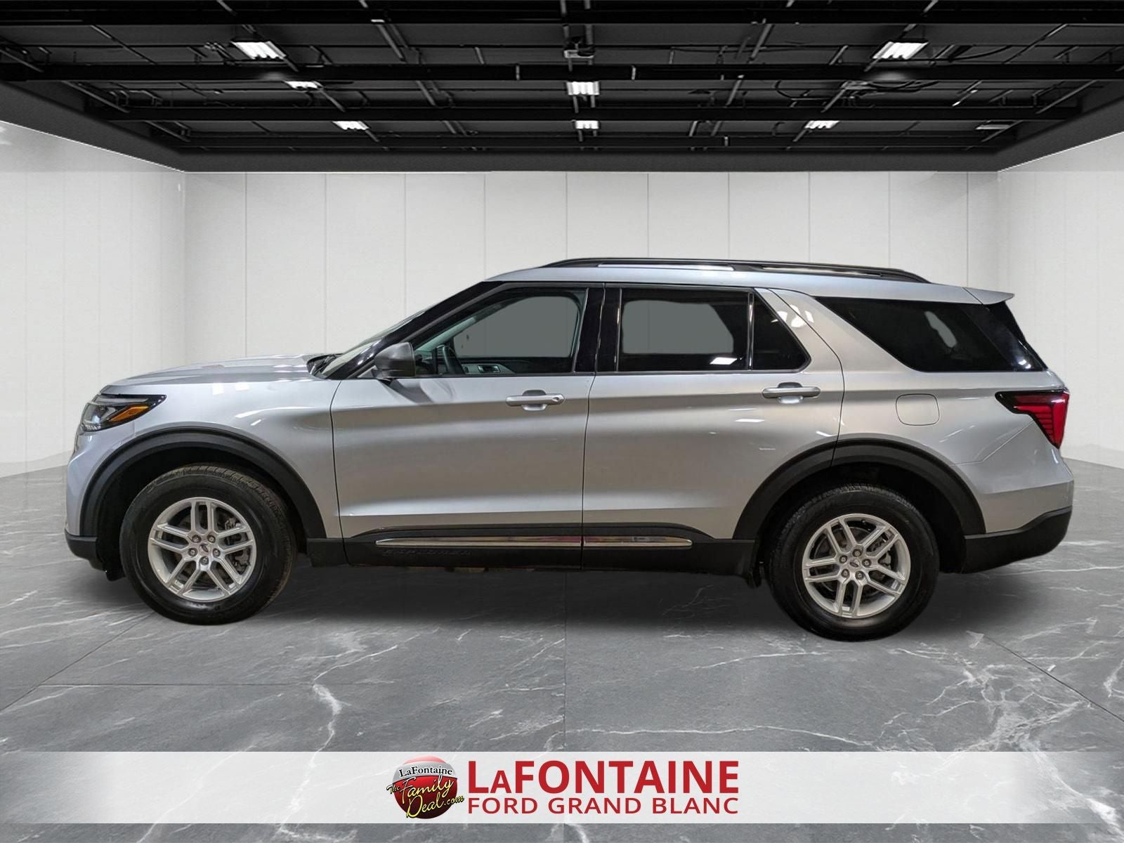 2025 Ford Explorer Active 4WD