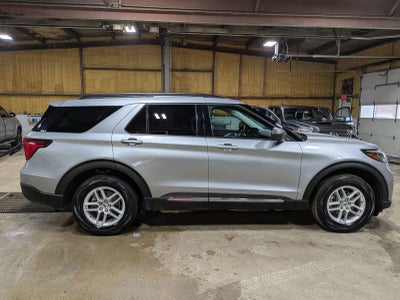 2025 Ford Explorer Active 4WD