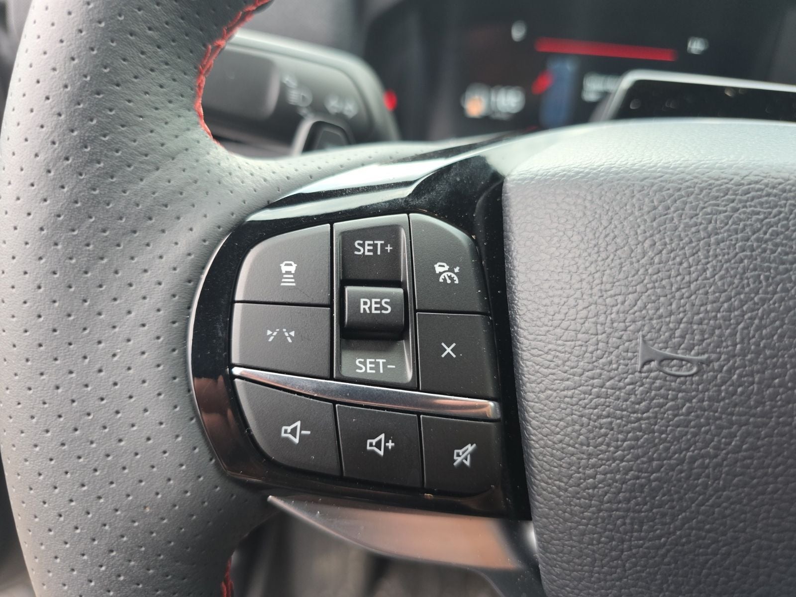 2025 Ford Explorer ST 4WD