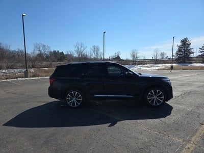 2025 Ford Explorer Platinum
