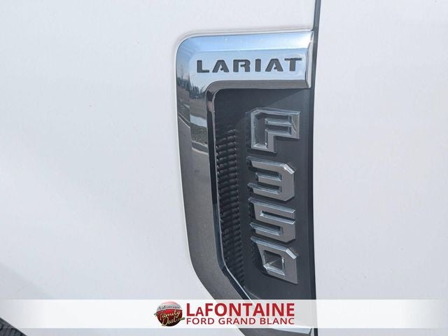 2022 Ford F-350SD Lariat