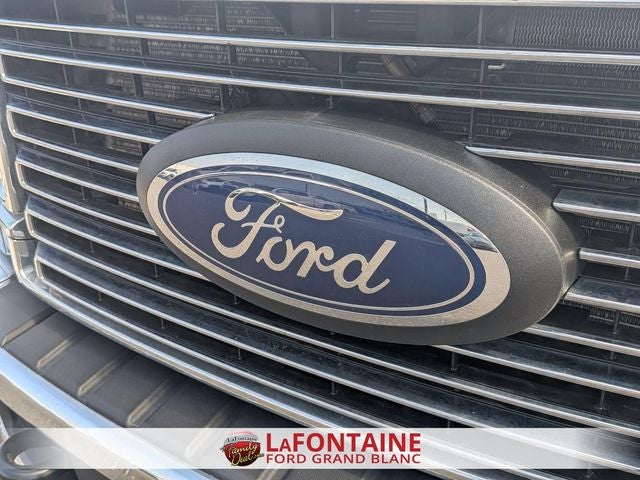 2022 Ford F-350SD Lariat