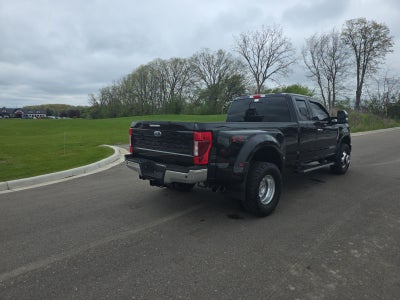 2022 Ford F-350SD Lariat