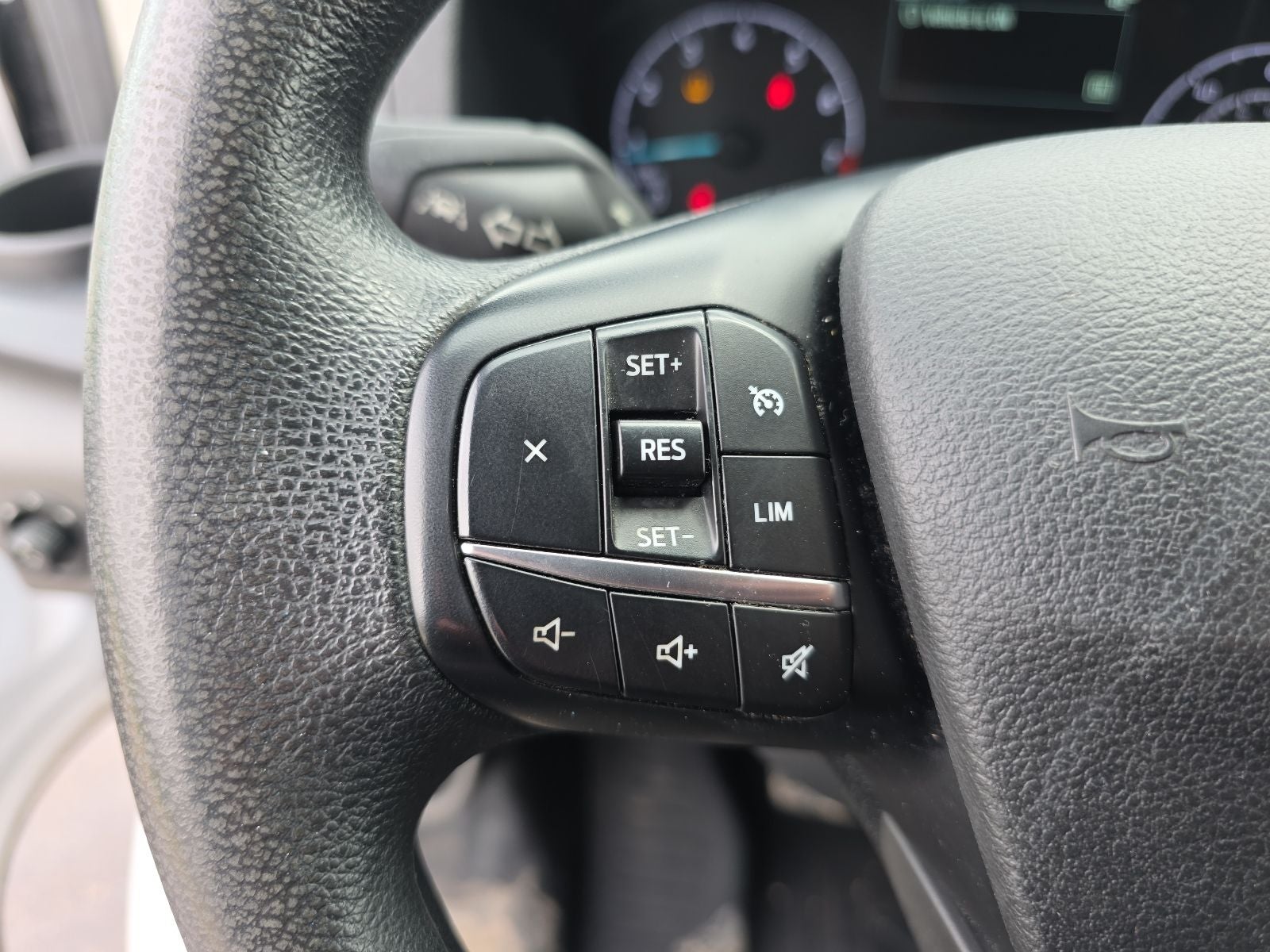 2024 Ford Transit-250 Base MEDIUM ROOF