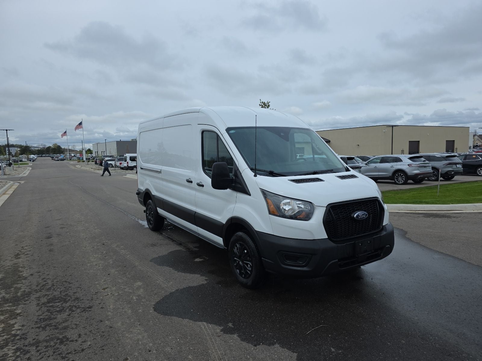 2024 Ford Transit-250 Base MEDIUM ROOF