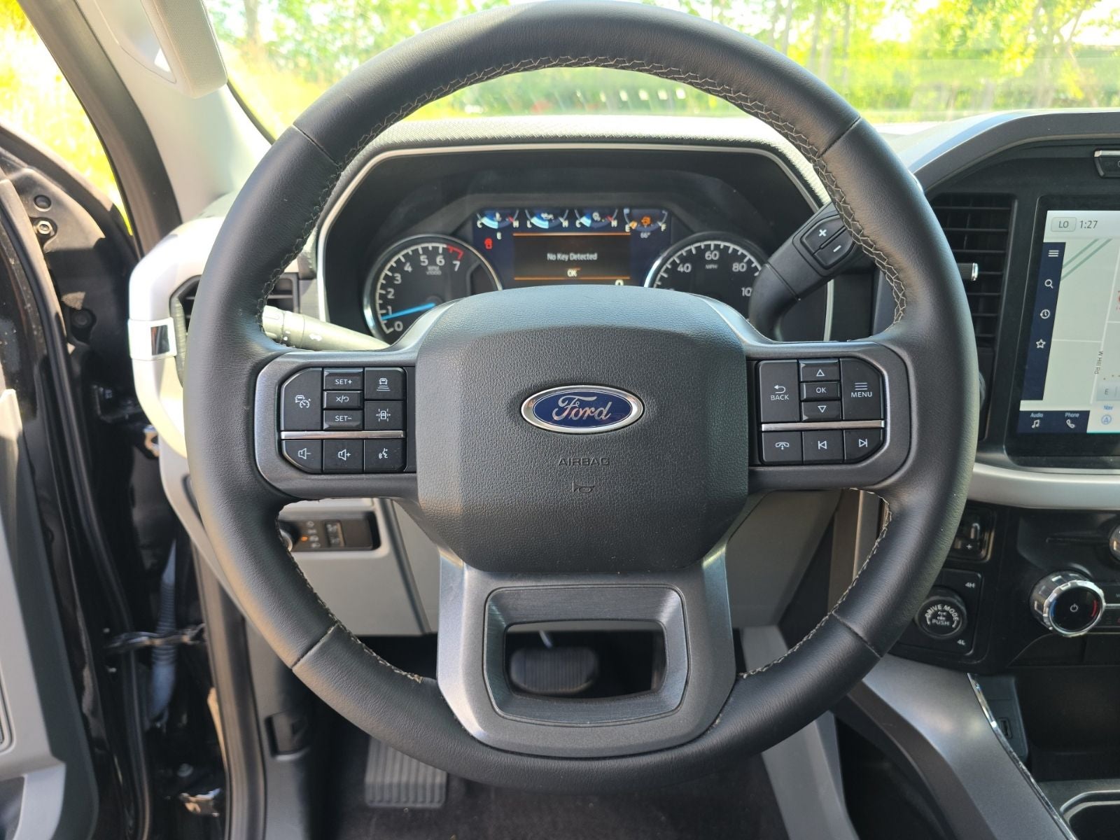 2023 Ford F-150 XLT 4X4