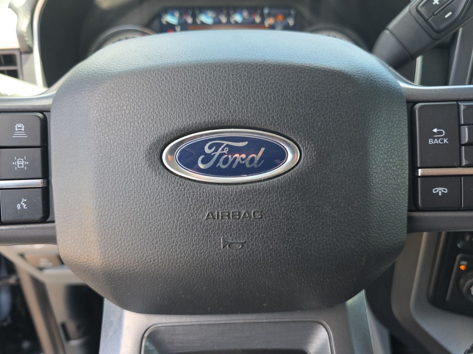 2023 Ford F-150 XLT 4X4