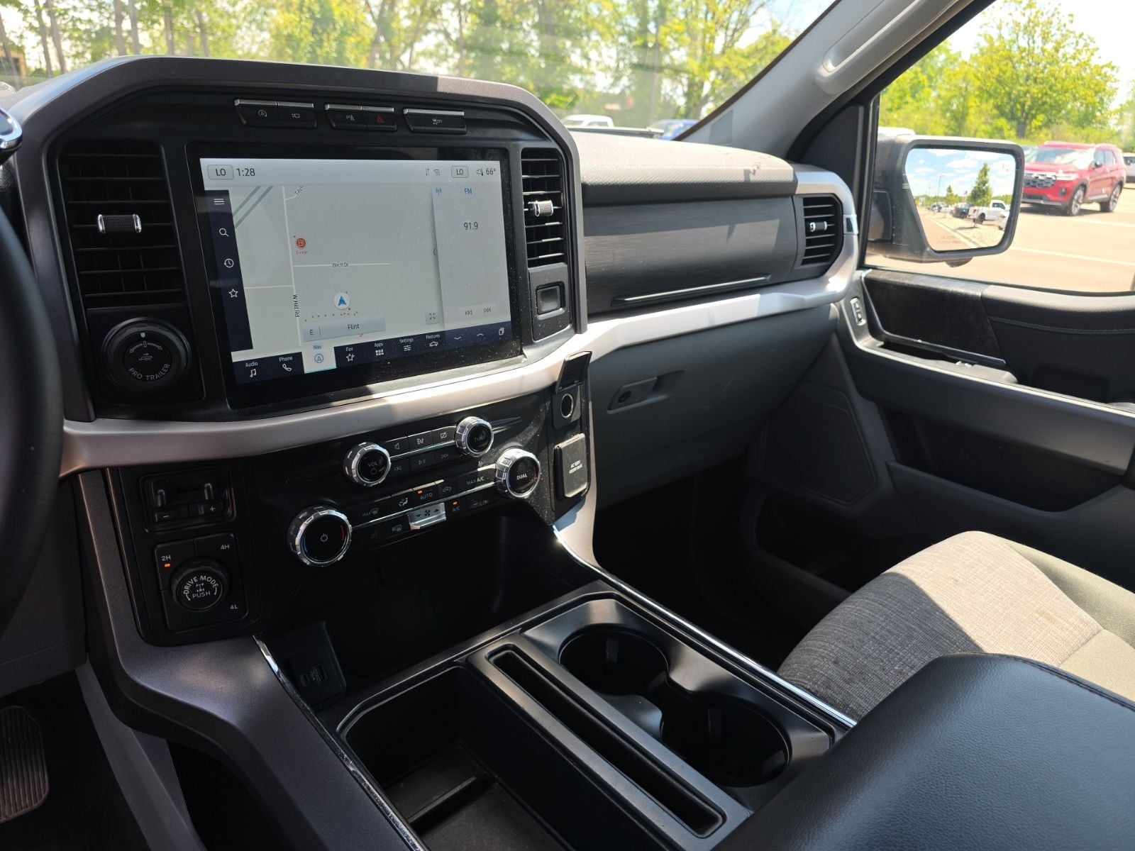 2023 Ford F-150 XLT 4X4