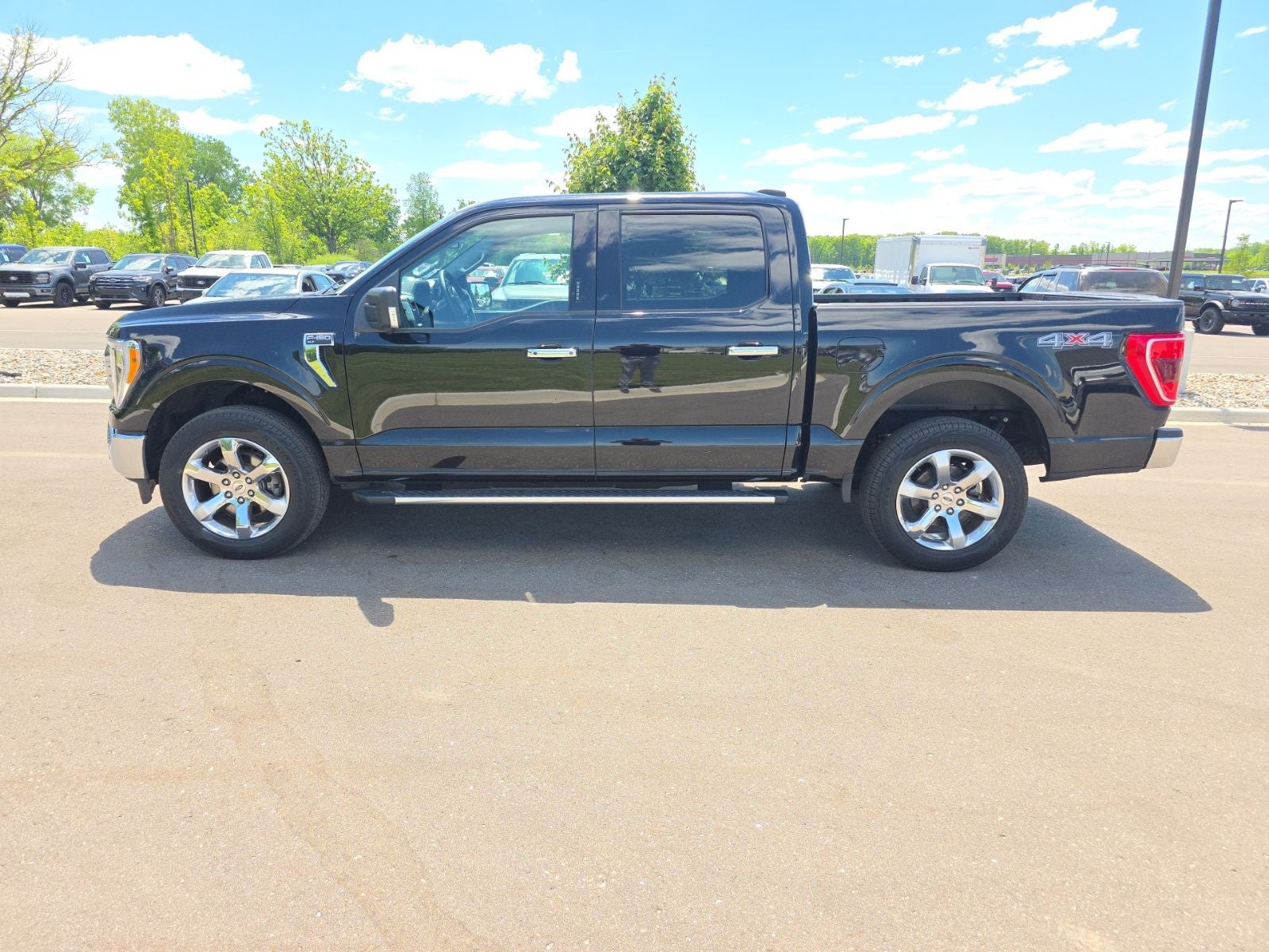 2023 Ford F-150 XLT 4X4