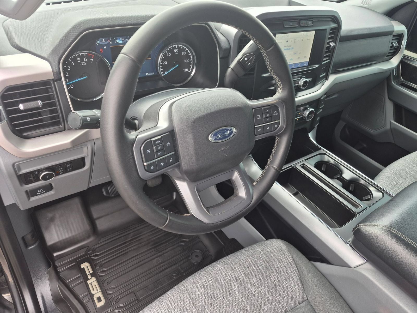 2023 Ford F-150 XLT 4X4