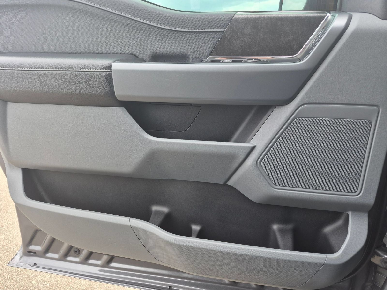 2023 Ford F-150 XLT 4X4