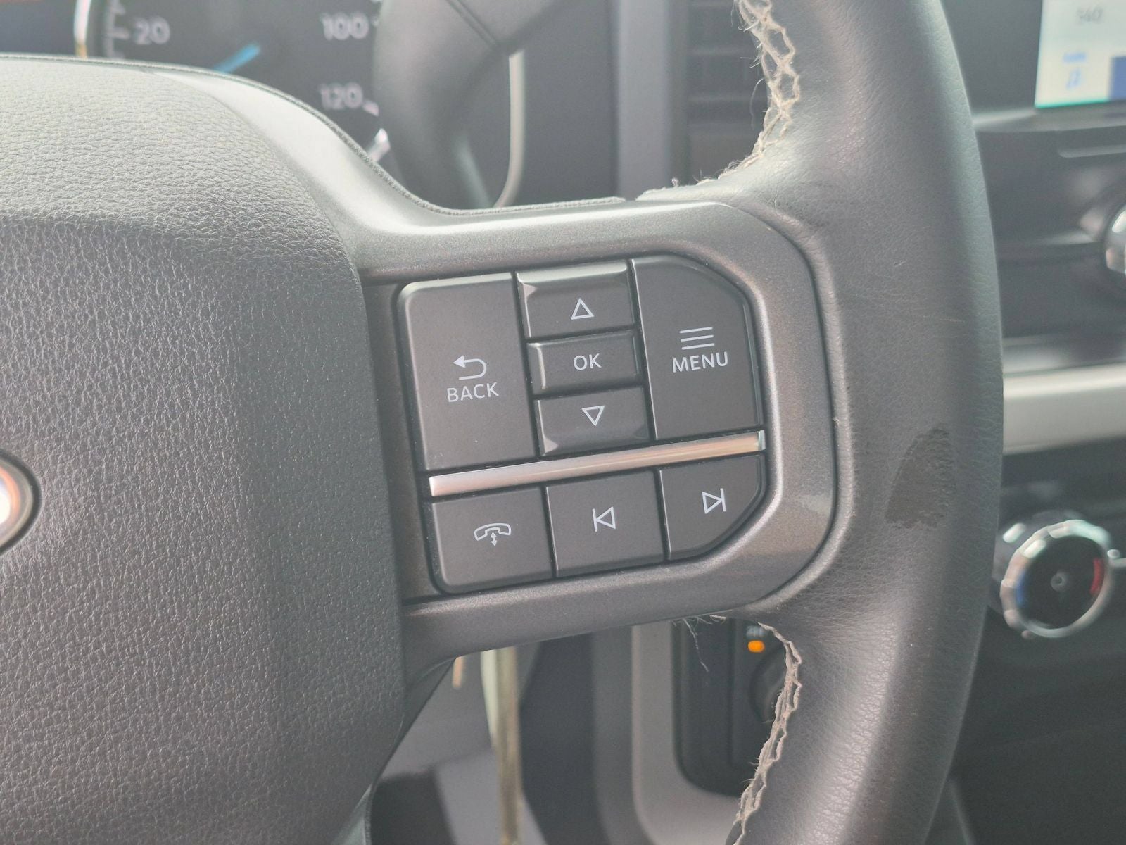 2023 Ford F-150 XLT 4X4