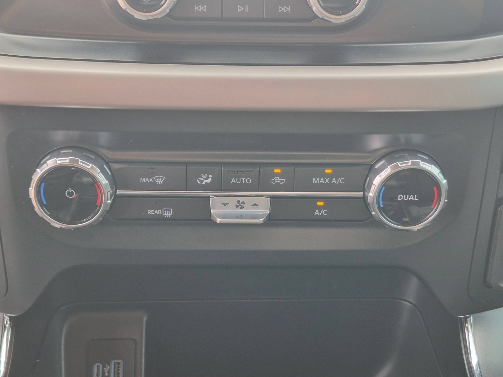 2023 Ford F-150 XLT 4X4